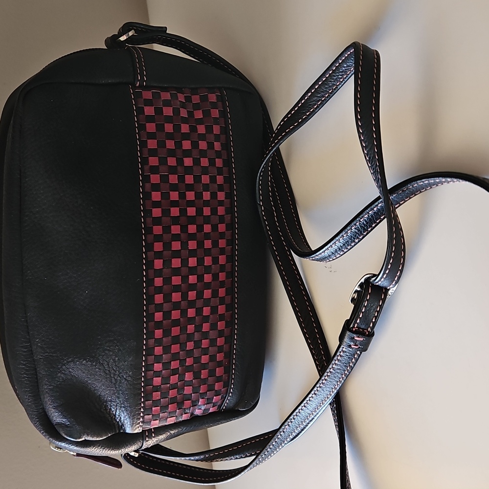 NWOT ITALIAN LEATHER MYWALIT BLACK/MAROON WOVEN CROSSBODY